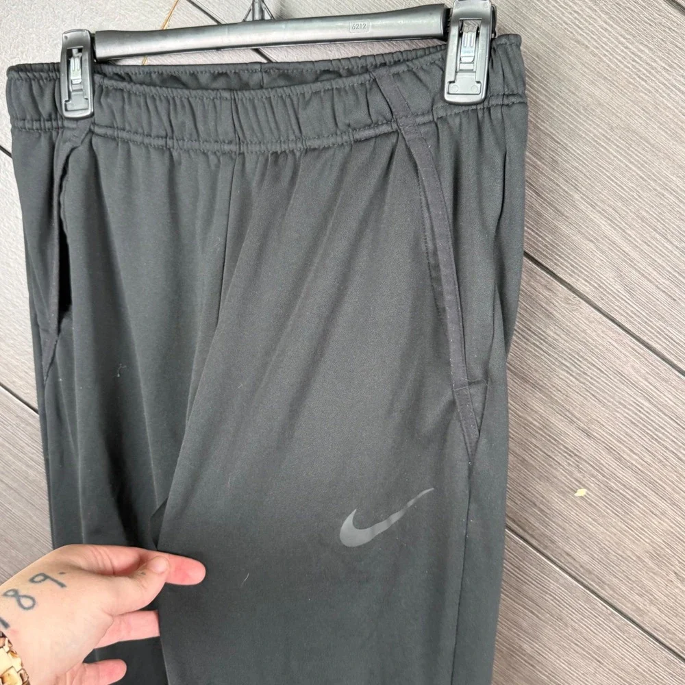 Nike Dri-FIT Standard Fit Men's Small Black Athletic Training Pants Athleisure